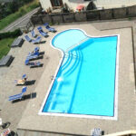 piscina dell'hotel lagorai al campo estivo musicale